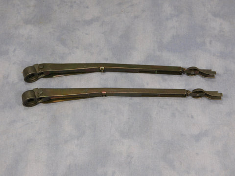 PAIR OF WINDHSIELD WIPER ARMS, M35A2, M54A2, M809 - 8713382